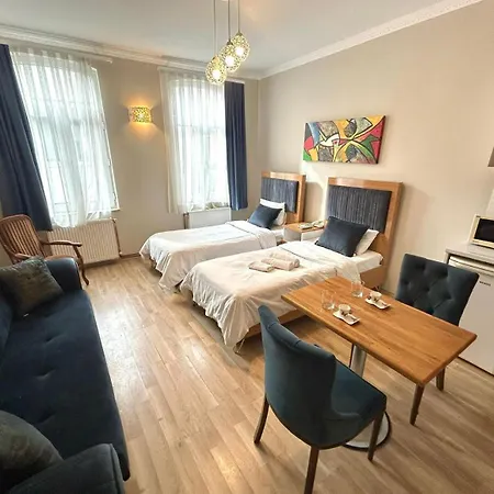 Apartment Pear
